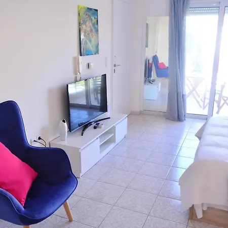 Aqua Apartment *